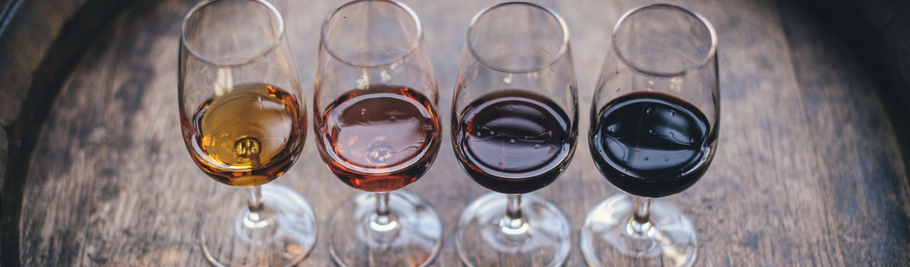 HOW TO CHOOSE  THE BEST WINE  FOR DRINKING RED, ROSE, WHITE WINE