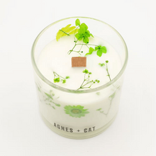 Load image into Gallery viewer, botanical fragrance candle in glass jar