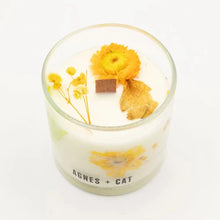 Load image into Gallery viewer, Agnes and Cat candle for aromatherapy