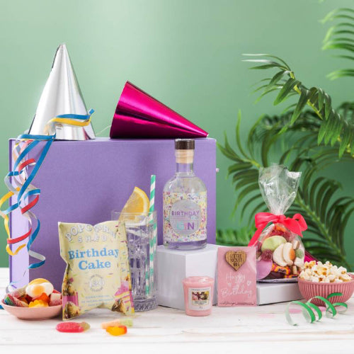 Gin hamper gift set for gin lovers – perfect birthday gift with snacks and treats