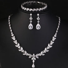 Load image into Gallery viewer, Dazzling leaf pattern zirconia jewelry for special occasions