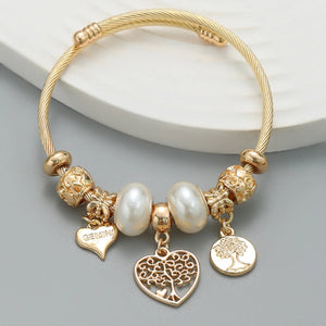 Adjustable stainless steel charm bracelet