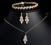 Load image into Gallery viewer, Sparkling cubic zirconia bracelet and necklace for women