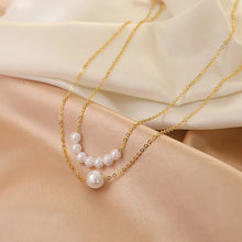 Load image into Gallery viewer, Stylish layered pearl necklace close-up