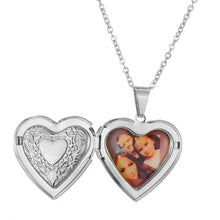 Load image into Gallery viewer, Silver heart locket pendant necklace for women