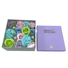 Load image into Gallery viewer, Handmade luxury soap flower bouquet that looks like fresh flowers