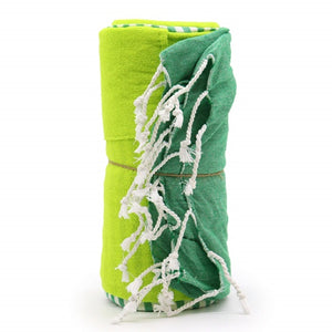 Stylish cotton pareo blanket for seaside lounging