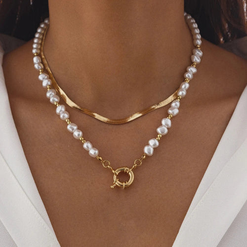 Chic heart pendant on layered pearl strands