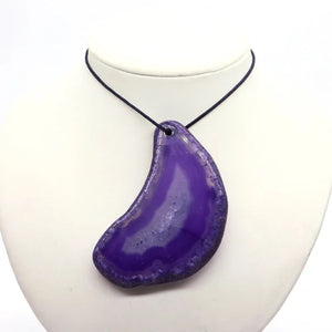 Top drilled irregular agate pendant for necklaces