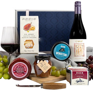 Christmas gift, wine lovers, cheese & wine Hamper, cheese hampers gifts, Christmas feast hamper, hampers delivered, christmas eve hamper, christmas hamper ideas for couples, food & wine gift hamper for delivery, christmas wine & food hamper