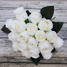 Load image into Gallery viewer, long lasting roses-forever roses uk-how to preserve a rose-cheap flower delivery-infinity roses uk