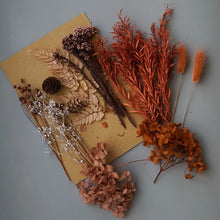 Load image into Gallery viewer, 1 Pack Random Real Dried Flowers ¦ Mix Dried Flowers For Craft  Resin DIY