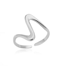 Load image into Gallery viewer, Simple  silver ring with luxury appeal