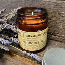 Load image into Gallery viewer, Eco-friendly aromatherapy gift set with oils and soy wax candles