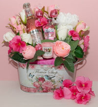 Load image into Gallery viewer, presents for mum, mother&#39;s day gift, mum to be hamper, new mum gift box uk, Easter, easter basket, easter gifts idea, easter hamper, ideas for easter gifts-gin