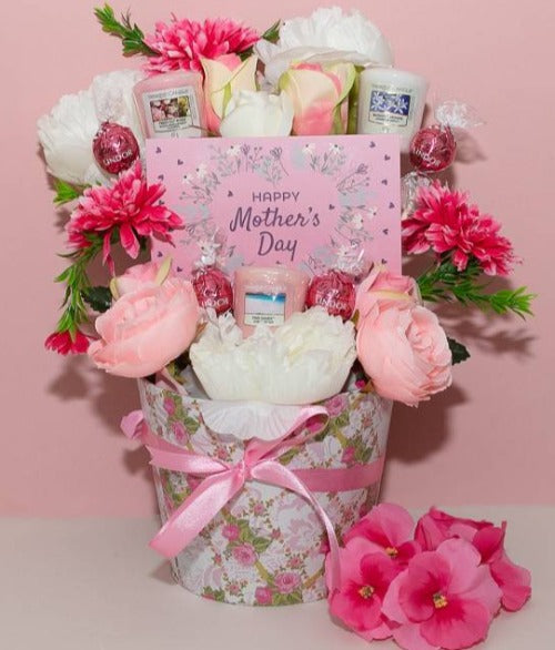presents for mum, mother's day gift, mum to be hamper, new mum gift box uk, Easter, easter basket, easter gifts idea, easter hamper, ideas for easter gifts