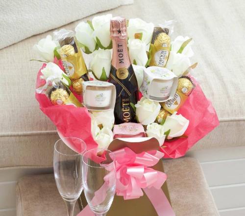 Pink Champagne, Ferrero Rocher, Yankee Candles & Roses Bouquet Gift-the chocolate bouquet company-lindor chocolate bouquet uk-ferrero rocher and lindt bouquet-flowers and lindt chocolate delivery-roses and lindt chocolate-lindor chocolate tesco