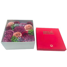 Load image into Gallery viewer, Ultra bee handmade soap bouquet for unique luxury flower gifts