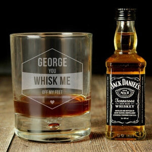 personalised whiskey glass gift set-personalised whiskey glass gifts-personalised whiskey glasses uk-personalised whisky glass gifts-whiskey gifts for men-personalised glass gifts