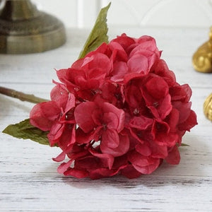 Red Hydrangeas Arrangement Ideas