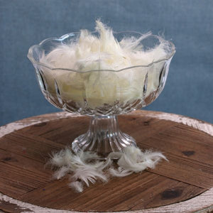 biodegradable confetti-ostrich feathers-white feathers