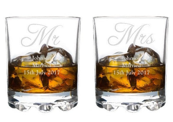Personalised Mr & Mrs Pair of Tumblers ¦ Wedding Gifts for Couples 