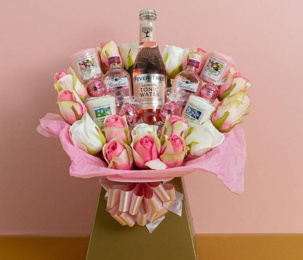 pink-gin-and-tonic-lindor-yankee-candle-bouquet-gift-set-birthday-gifts-yankee-candle-gift-set-birthday-candle-gift-box-birthday-candle-gift-presents-for-mum-personalised-gifts-for-mum-thank-you-gifts-for-friends