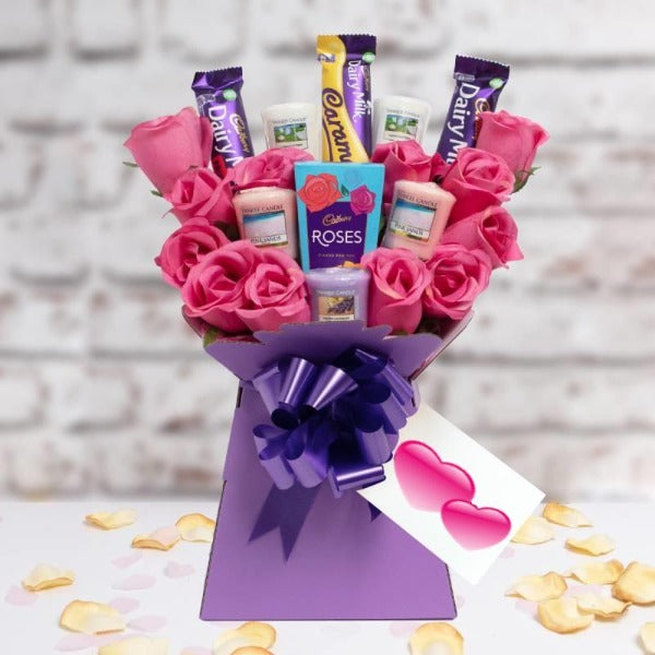 scented-yankee-candle-cadbury-pink-roses-bouquet-gift-for-her-send-frangance-candles-gift-online-sweet-gift-bouquet-new-mum-gift-box-uk-mum-to-be-hamper-deluxe-gift-box-birthday-mothers-day-valentines-gifts-for-her-super gift online