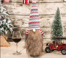 Load image into Gallery viewer, Cute holiday wine bottle covers for Christmas parties