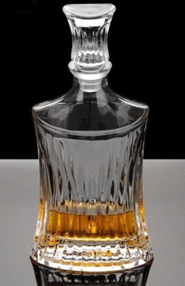 crystal-whiskey-decanter-glass-pouring-bottle-gifts-whiskey-liquor-whiskey-classic-decanter-handmade-decanter-decanter-lead-free-crystal-glass-crystal-wine-decanter-crystal-whisky-decanter-set-crystal-whisky-decanter-crystal-decanter