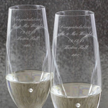 Load image into Gallery viewer, Swarovski crystal heart champagne glasses gift