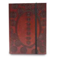 Load image into Gallery viewer, Vegetable tanned leather strap notebook for sketching and notes