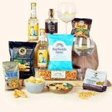 Load image into Gallery viewer, gift baskets uk-gin hamper marks and spencer-gin gift basket-gin gift hampers uk-luxury gin hampers-make your own gin hamper-best gin hamper-Manchester gin signature with snacks gift basket